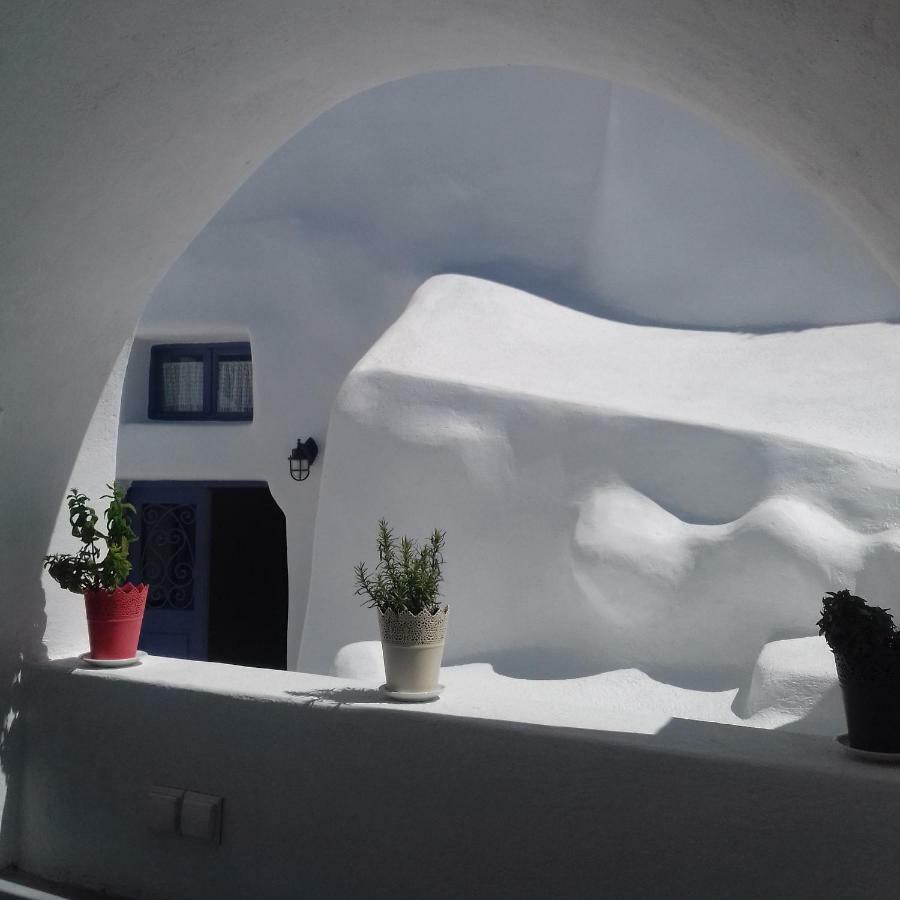 Olyra Traditional Cave Houses Pyrgos Kallistis Exterior photo